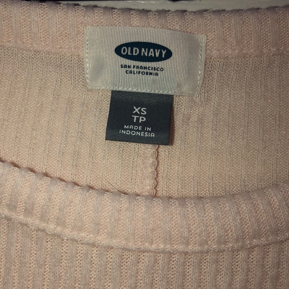 Old navy long sleeve tee - Picture 2 of 2